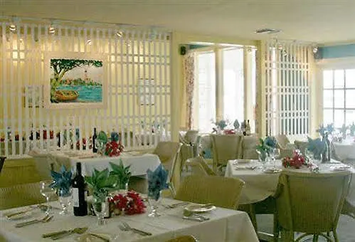 ***  Sea Spray Resort & Marina Lubbers Quarters Cay 巴哈马