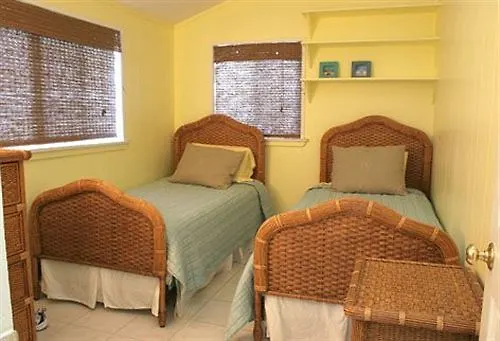 ***  Sea Spray Resort & Marina Lubbers Quarters Cay البهاما