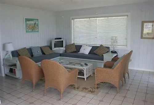 Sea Spray Resort & Marina Lubbers Quarters Cay 3*,